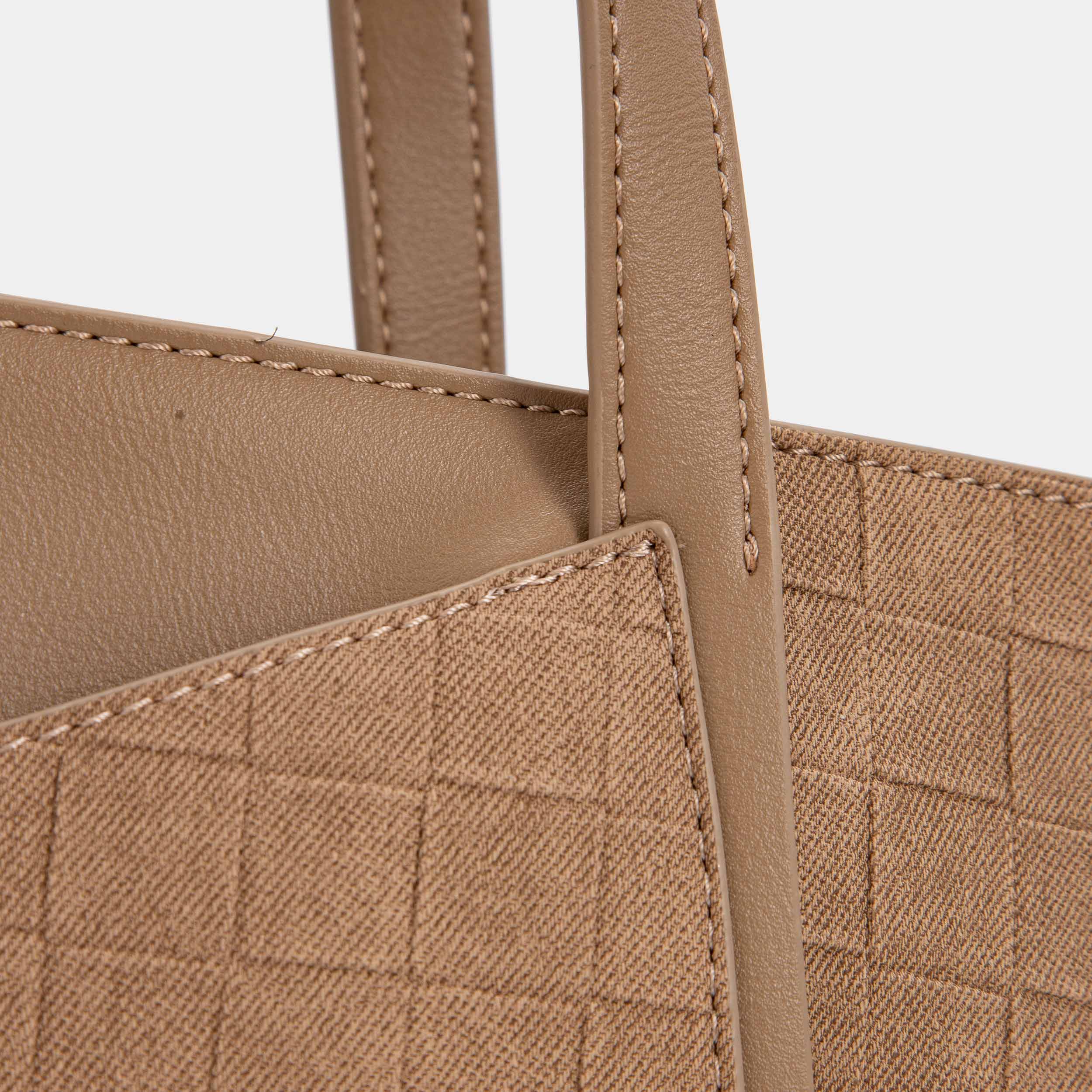 Elara Tote Bage in Brown