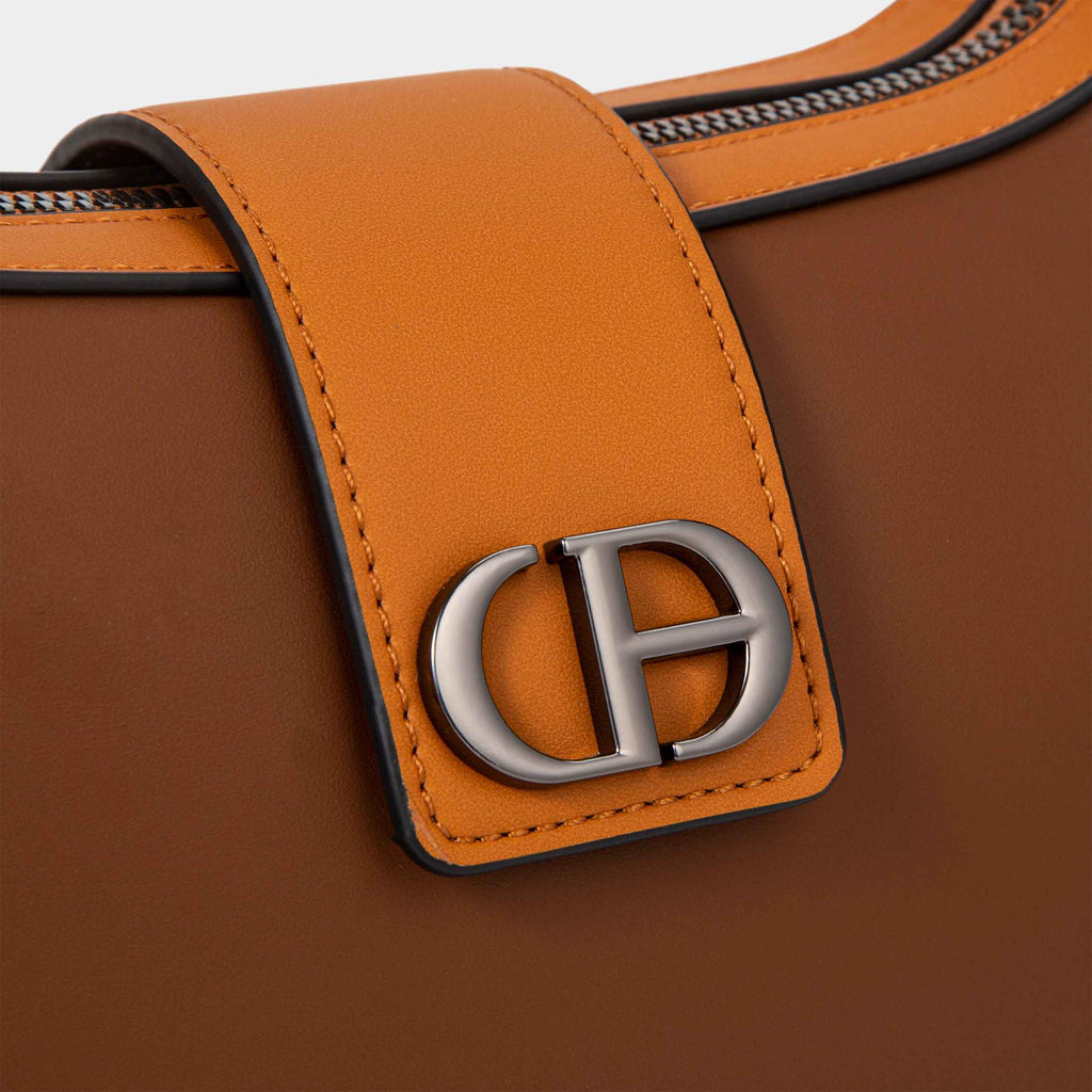 Aria Shoulder Bag in Brown