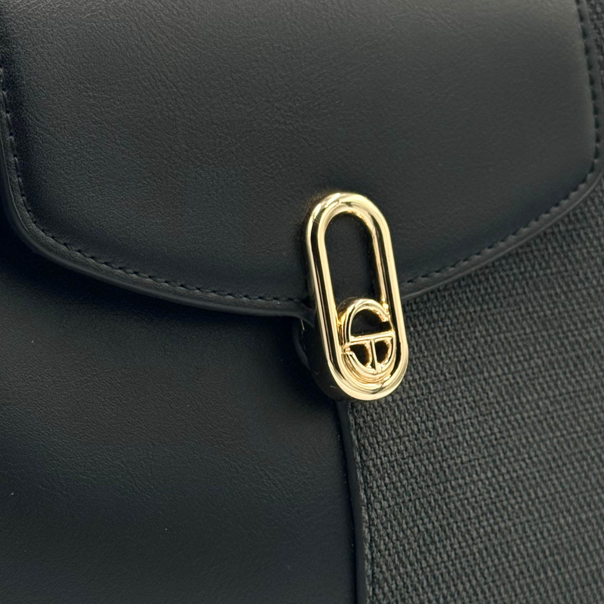 Alora Handbag in Black